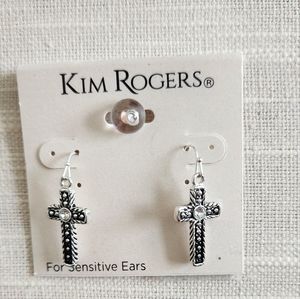 🆕️ KIM ROGERS ANTIQUED SILVER CROSS EARRINGS